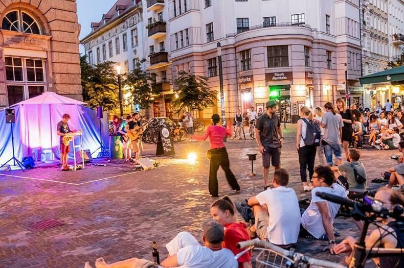 Berlin Mal Anders Erleben - Hier Tobt Das Leben المظهر الخارجي الصورة